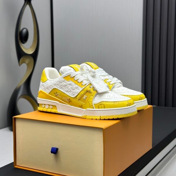 LOUIS VUITTON Trainer low-top lace-up stylish low-top sneakers for men and women