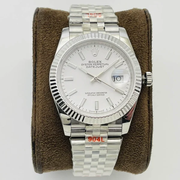 Rolex Sapphire Glass Diameter: 41mm